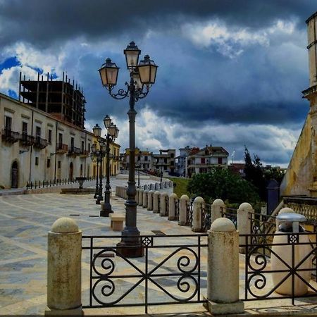 Montalbano House - Casa Vacanze Santa Margherita di Belice エクステリア 写真